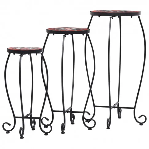 Trzy stoliki barowe Henry ujęte obok siebie