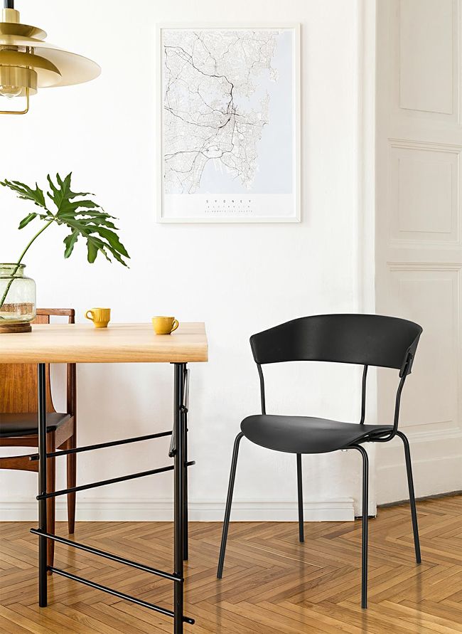 Czarne krzesło Salmi komfortowe - do salonu