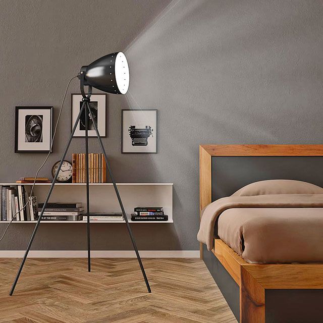 Nowoczesna lampa podłogowa z ruchomym kloszem V540-Mavis