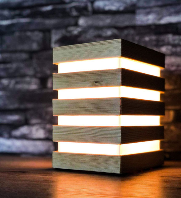 Skandynawska lampka nocna EX378-Fraset z białym światłem LED