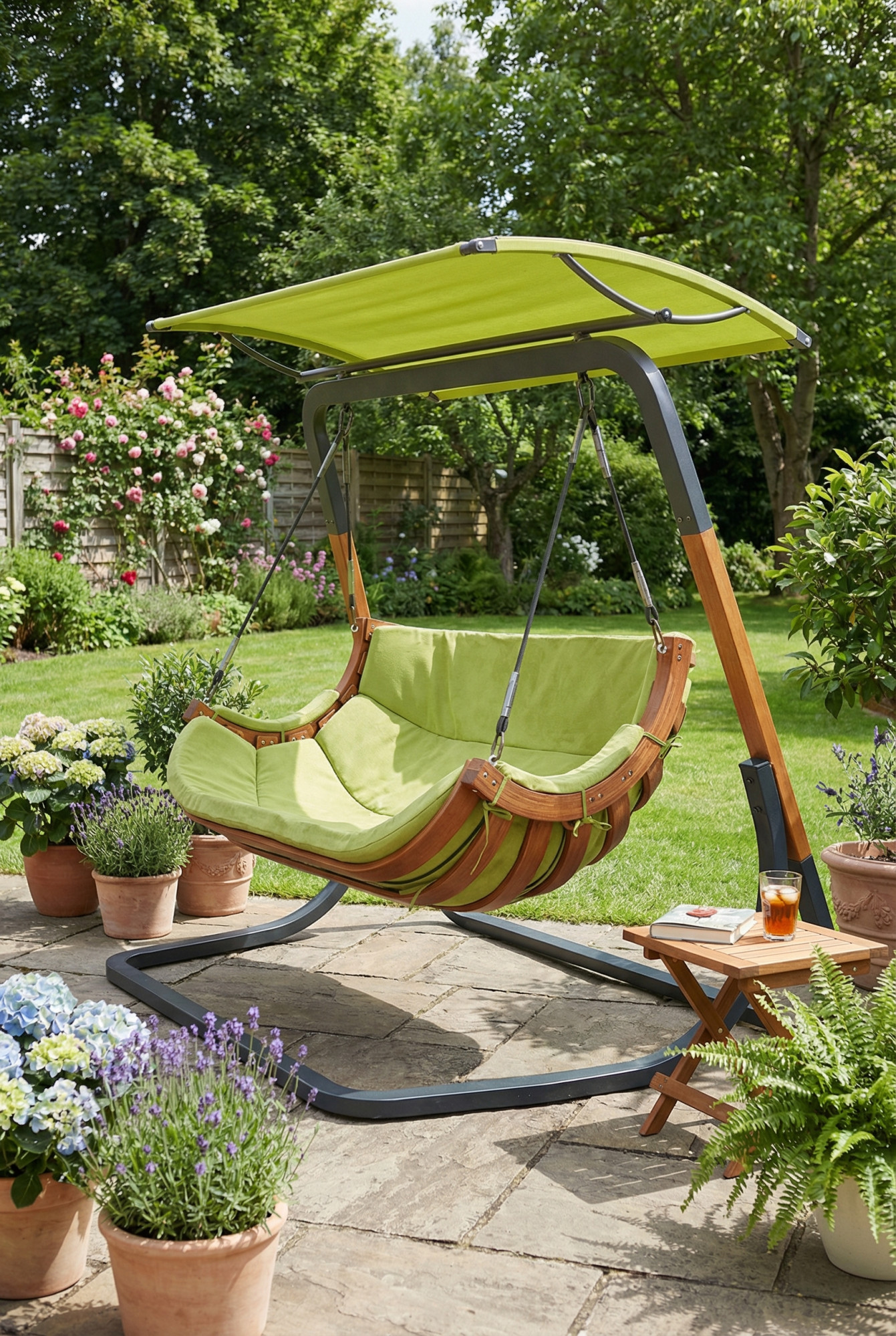 Aranżacja ogrodu z fotelem ogrodowym z daszkiem - Oreso 5X