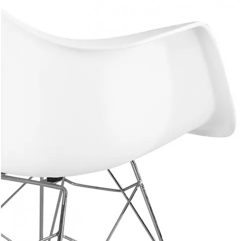 Fotel bujany z białym siedziskiem Lamario