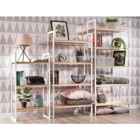 Aranżacja z białym minimalistycznym regałem Verdon 10x