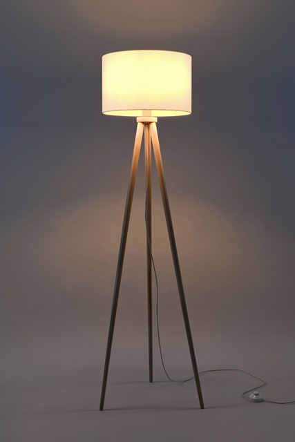 Drewniana lampa stojąca trójnóg EX641-Austis z okrągłym abażurem