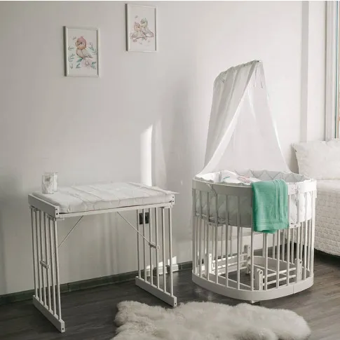 Wizualizacja aranżacji z białym łóżeczkiem niemowlecym Nando 2X