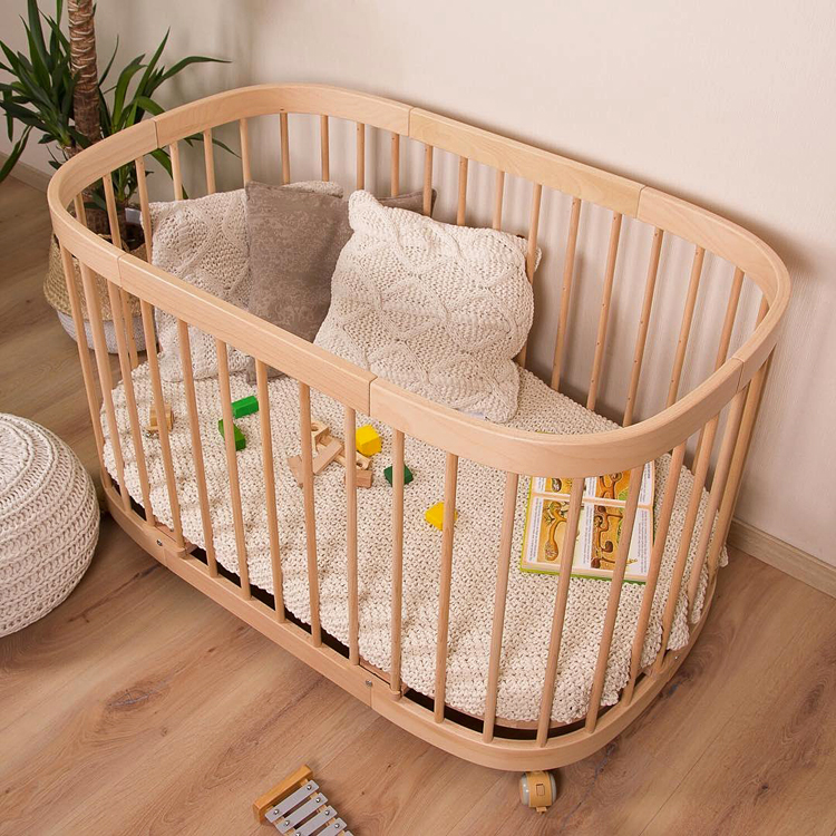 Aranżacja z bukowym łóżeczkiem Nigras 3X