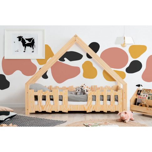 Drewniane łóżko dziecięce w kształcie domku Tiffi 4X