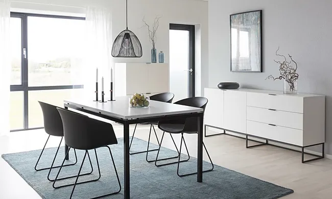 Minimalistyczna komoda Unizo - biała