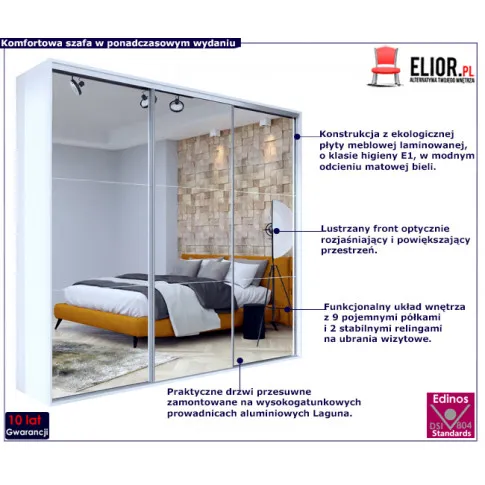 Biała trzydrzwiowa szafa przesuwna z lustrzanym frontem 275 cm Savona 7X