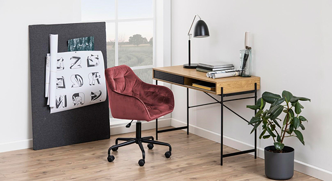 Miękki fotel biurowy Pammi - czerwony