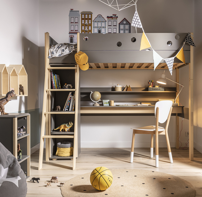 Aranżacja z wysokim łóżkiem z biurkiem dla dzieci Erno 4X