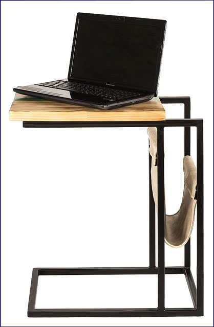 Industrialny drewniany stolik pod laptopa Nomiz