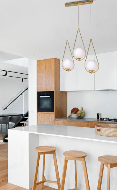 Potrójna lampa wisząca w stylu glamour S054-Maestor nad stół