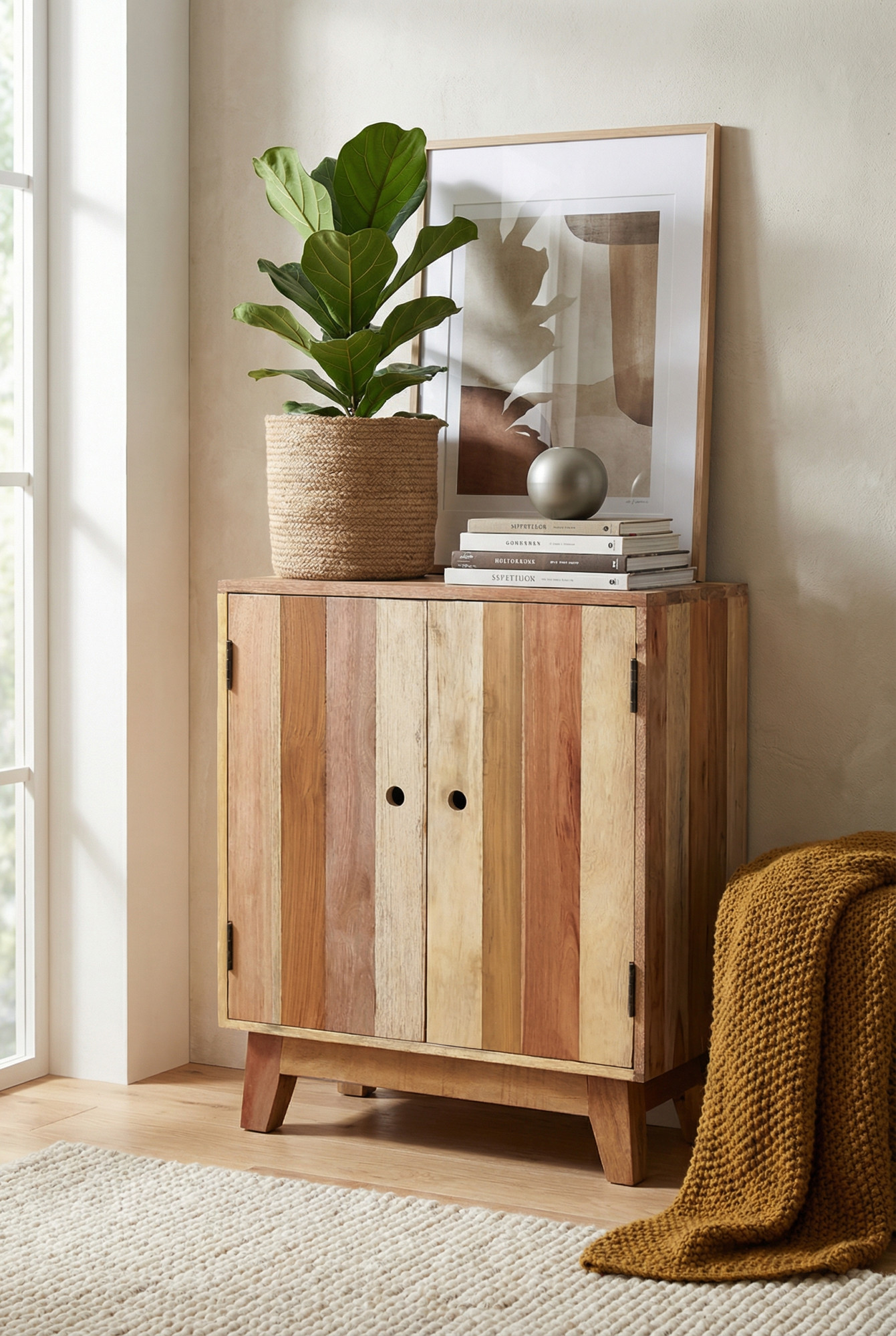 Aranżacja pokoju z szafką na nóżkach - Holis