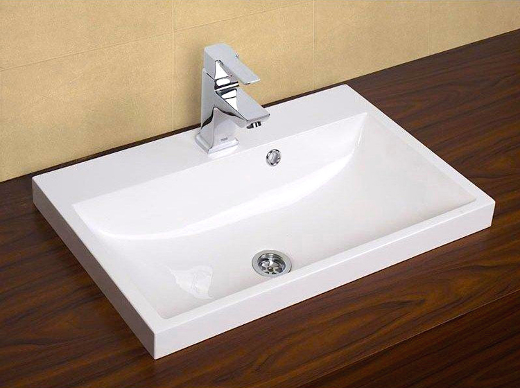 Biała umywalka do łazienki z lanego marmuru Avero