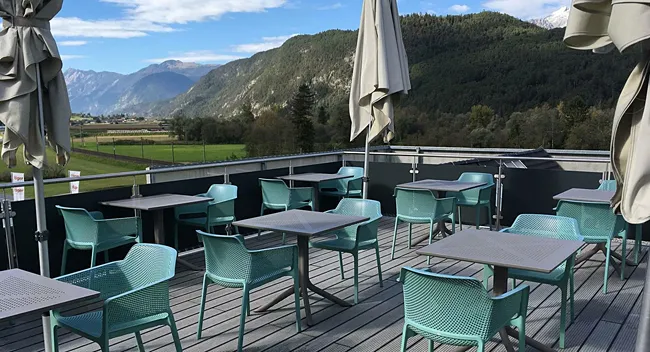 Praktyczny stół na balkon Gaven - antracytowy