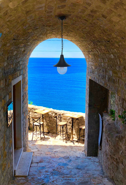 Czarna lampa zewnętrzna wisząca S317-Cardan