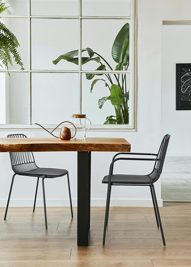 Czarne krzesło Novis 2X - nowoczesne