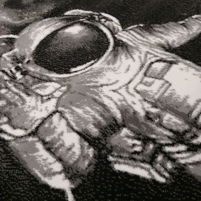 Młodzieżowy dywan z astronautą w 4 rozmiarach Vronis