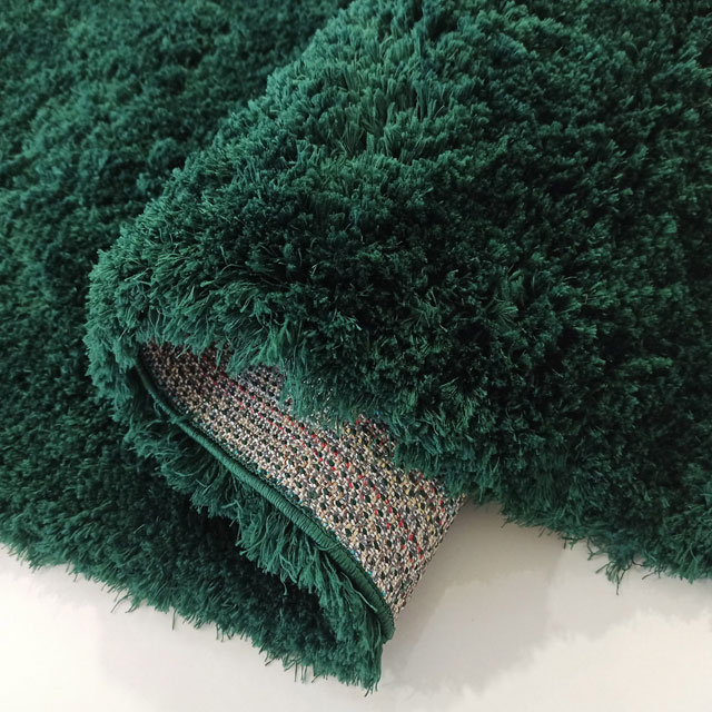 Zielony prostokątny dywan shaggy Serafi