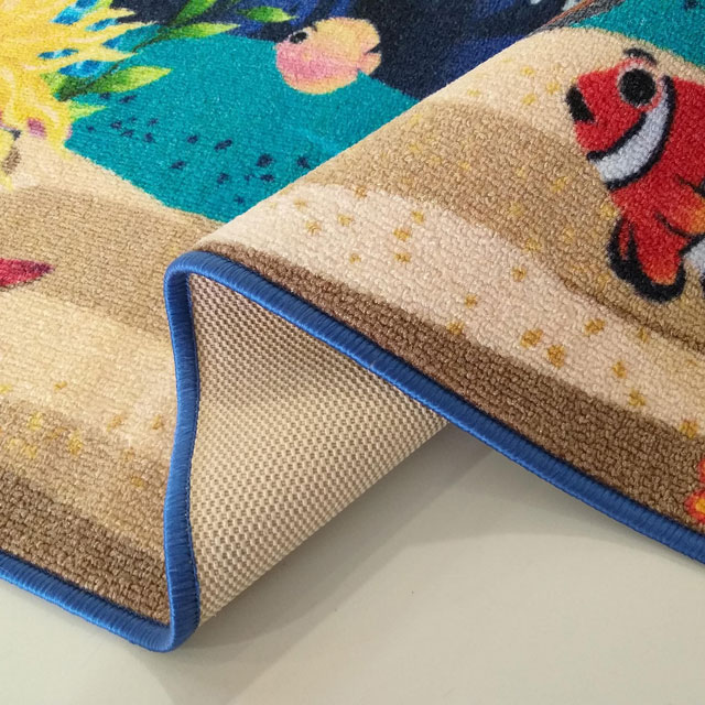Antypoślizgowy dywan dla dziecka w rybki Oltin