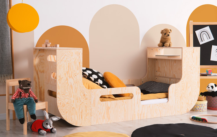 Drewniane łóżko dziecięce Wenus