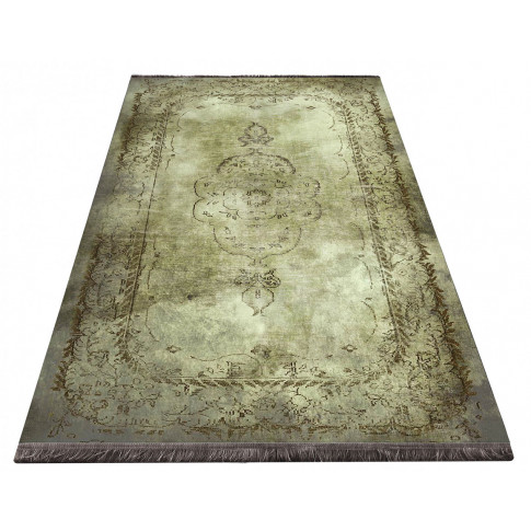 Zielony prostokątny dywan z frędzelkami Romis