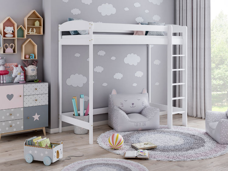Pokój dziecięcy z wykorzystaniem drewnianego łóżka z materacem Igi 3x