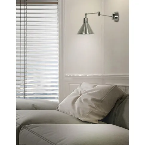 salon z wykorzystaniem satynowego kinkietu sciennego k058 iri