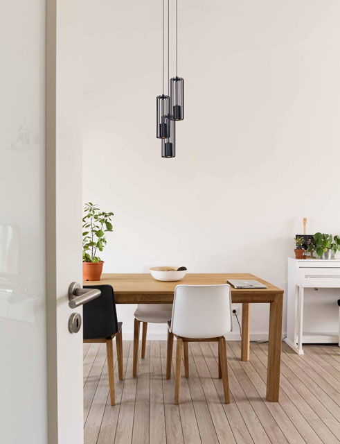Czarna lampa wisząca druciana w stylu loftowym V720-Moana