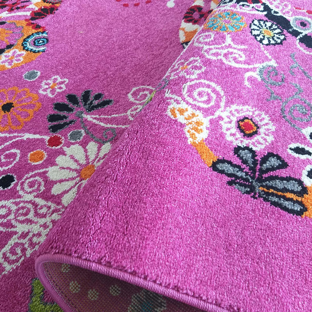 Różowy dywan dziecięcy w motyle Dislo