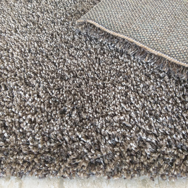 Brązowy prostokątny dywan z długim włosiem Kresco