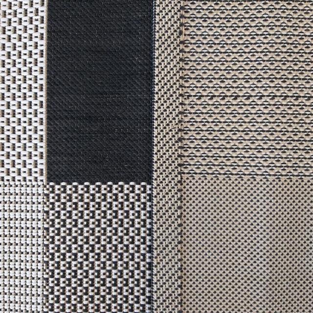 Sznurkowy nowoczesny dywan w kwadraty Kafti