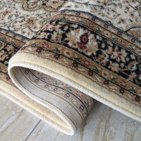 Zdobiony chodnik dywanowy Bazis