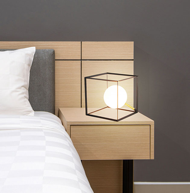 Mała lampka nocna w stylu industrialnym - K132-Travel