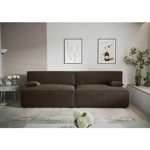 Wizualizacja aranżacji z brązową sofą boucle Manila 4X