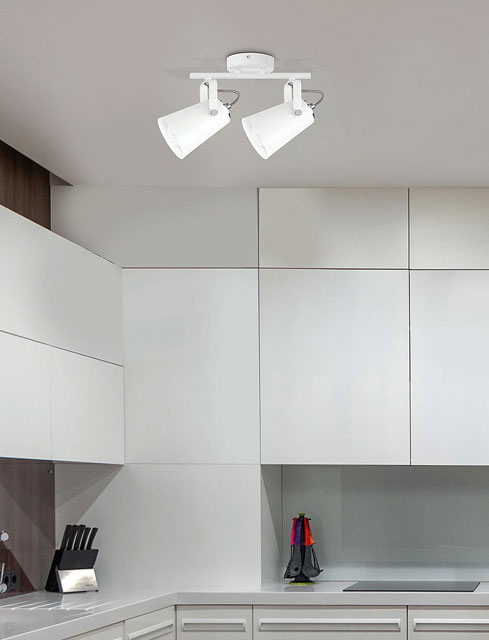 Biała lampa sufitowa ze dwoma metalowymi reflektorami S986-Sevika