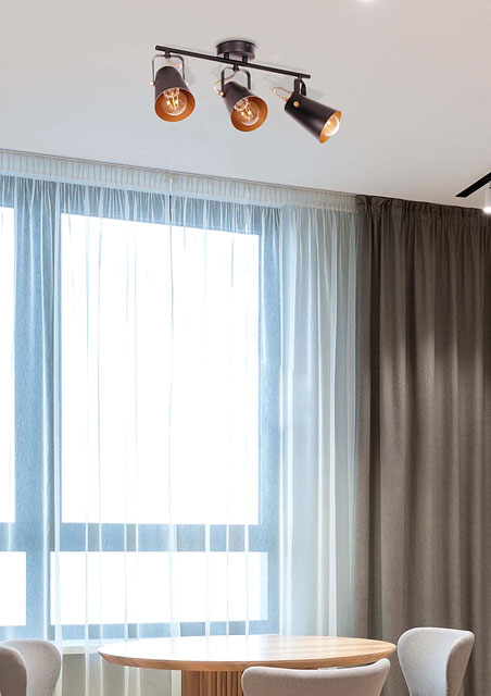 Czarna lampa sufitowa z 3 metalowymi reflektorami O206-Arwen