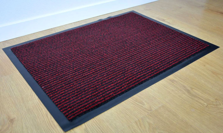 Bordowa elegancka wycieraczka pod drzwi wejściowe Zano 4X