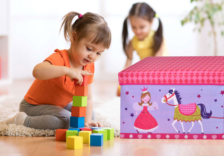 Wizualizacja składanej pufy do pokoju dziewczynki Elie 3X