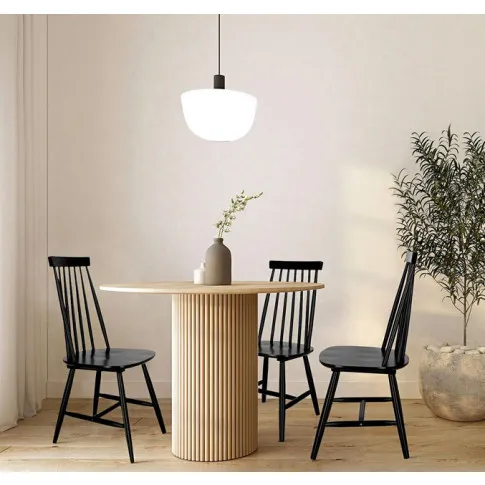 Aranżacja wnętrza z wykorzystaniem krzesła Nebiro