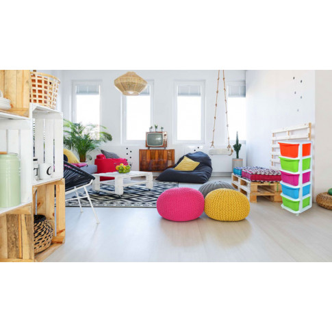pokój dziecięcy z wykorzystaniem kolorowej szafki z szufladami na zabawki pinki 3x