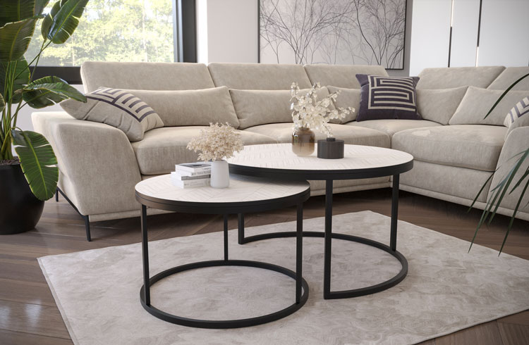 Wnętrze z wykorzystaniem kompletu 2 okrągłych stolików kawowych Azer 4X