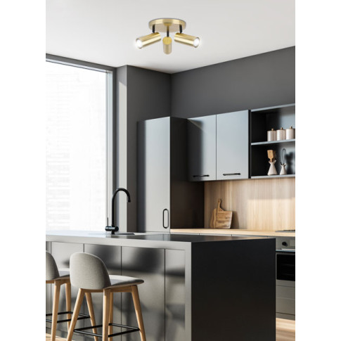 mosiężna nowoczesna lampa sufitowa kuchenna trzypunkkotwa z013 lesi w nowoczesnej kuchni