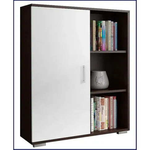 Klasyczna komoda z zestawu Pirol