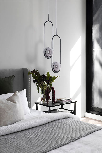 Czarna lampa wisząca z grafitowym kloszem A198-Karox