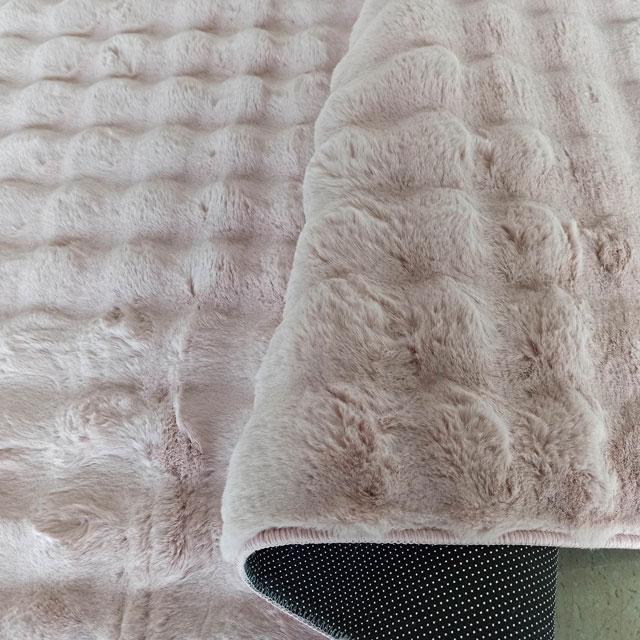 Nowoczesny różowy dywan typu shaggy 3D Gliko