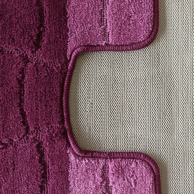 Dwa antypoślizgowe dywaniki łazienkowe Depi
