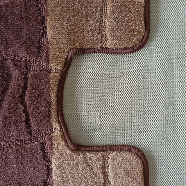 brązowe antypoślizgowe dywaniki łazienkowe Depi