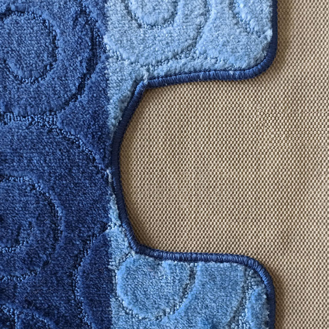 Niebieskie  dywaniki łazienkowe abtypoślizgowe Lapo